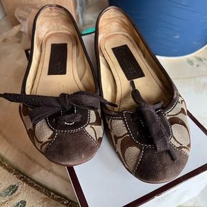 Coach Jasmine Signature Flats | Size 5